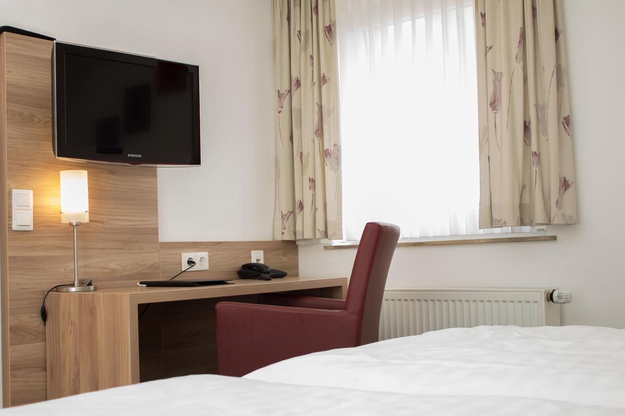Hotel Schuetzenburg บัวร์ไชด์ ภายนอก รูปภาพ