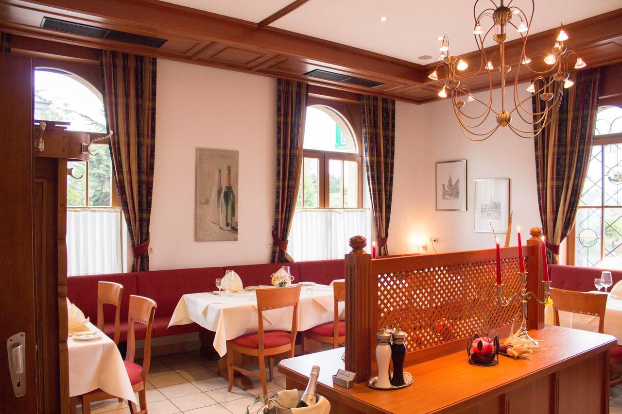 Hotel Schuetzenburg บัวร์ไชด์ ภายนอก รูปภาพ